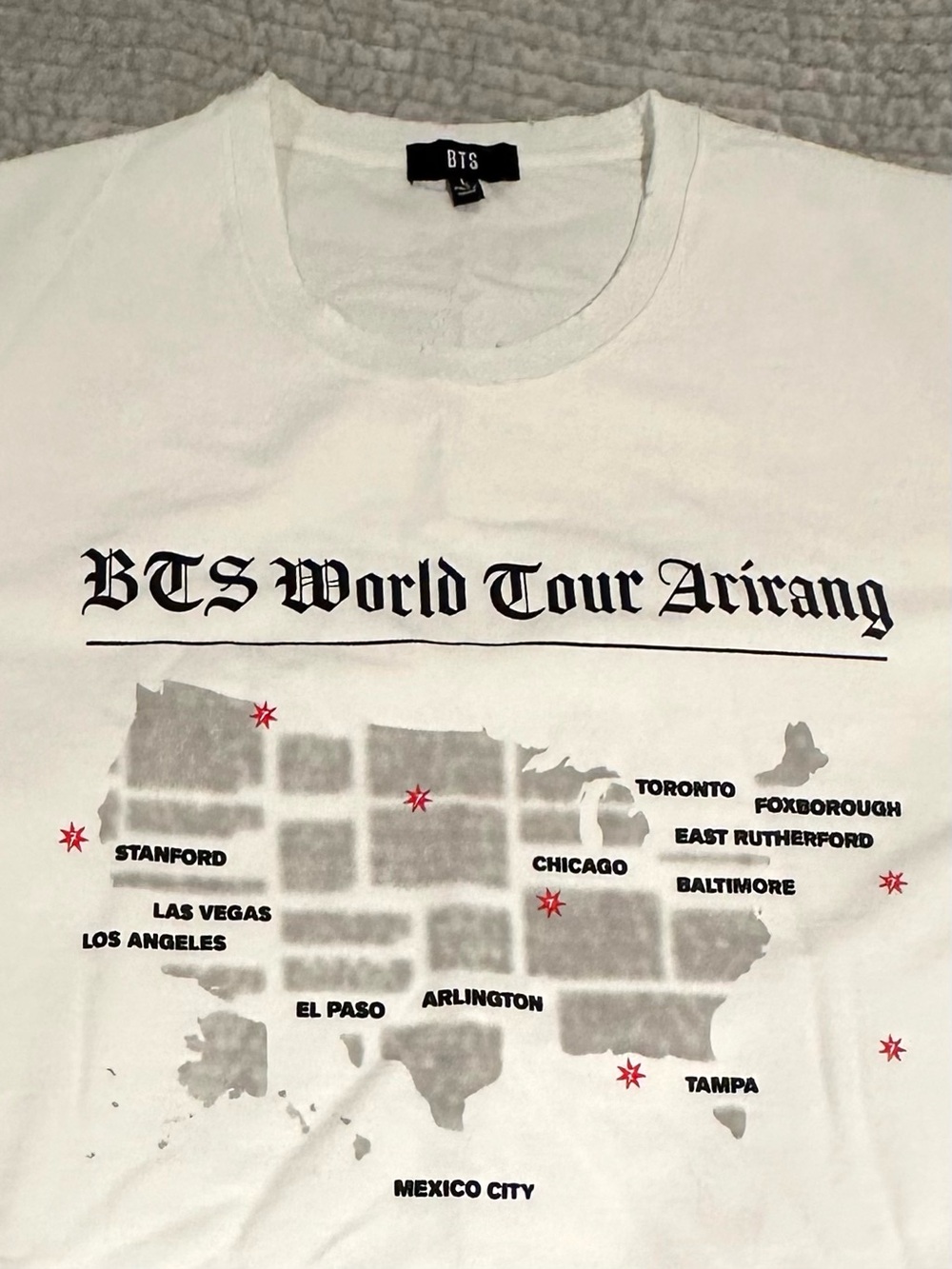 BTS World Tour Arirang official merch White Graphic Tee - Picture 2 of 3